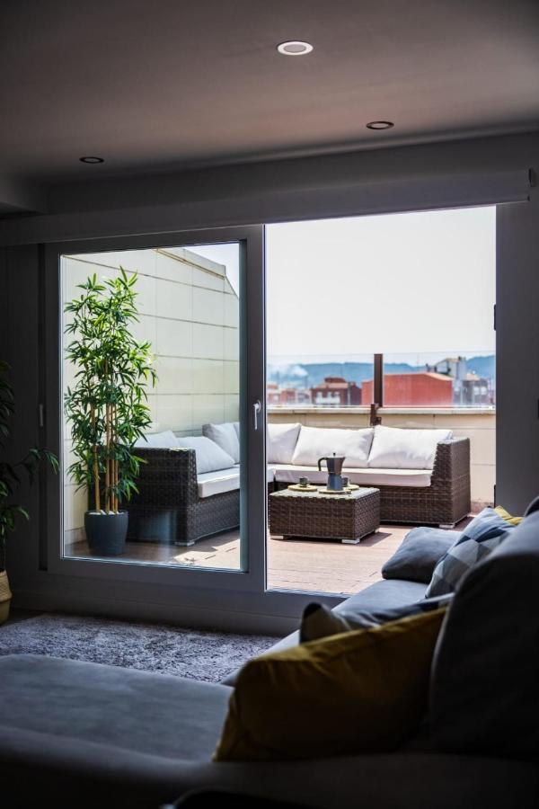 Lujoso Atico Entre 2 Playas Con Garaje, Terraza, Vistas Y Wifi Gijón Exterior foto