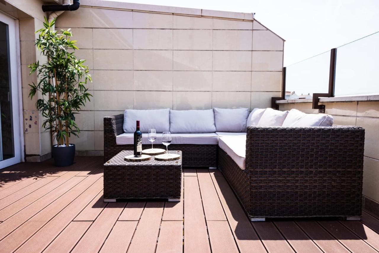 Lujoso Atico Entre 2 Playas Con Garaje, Terraza, Vistas Y Wifi Gijón Exterior foto