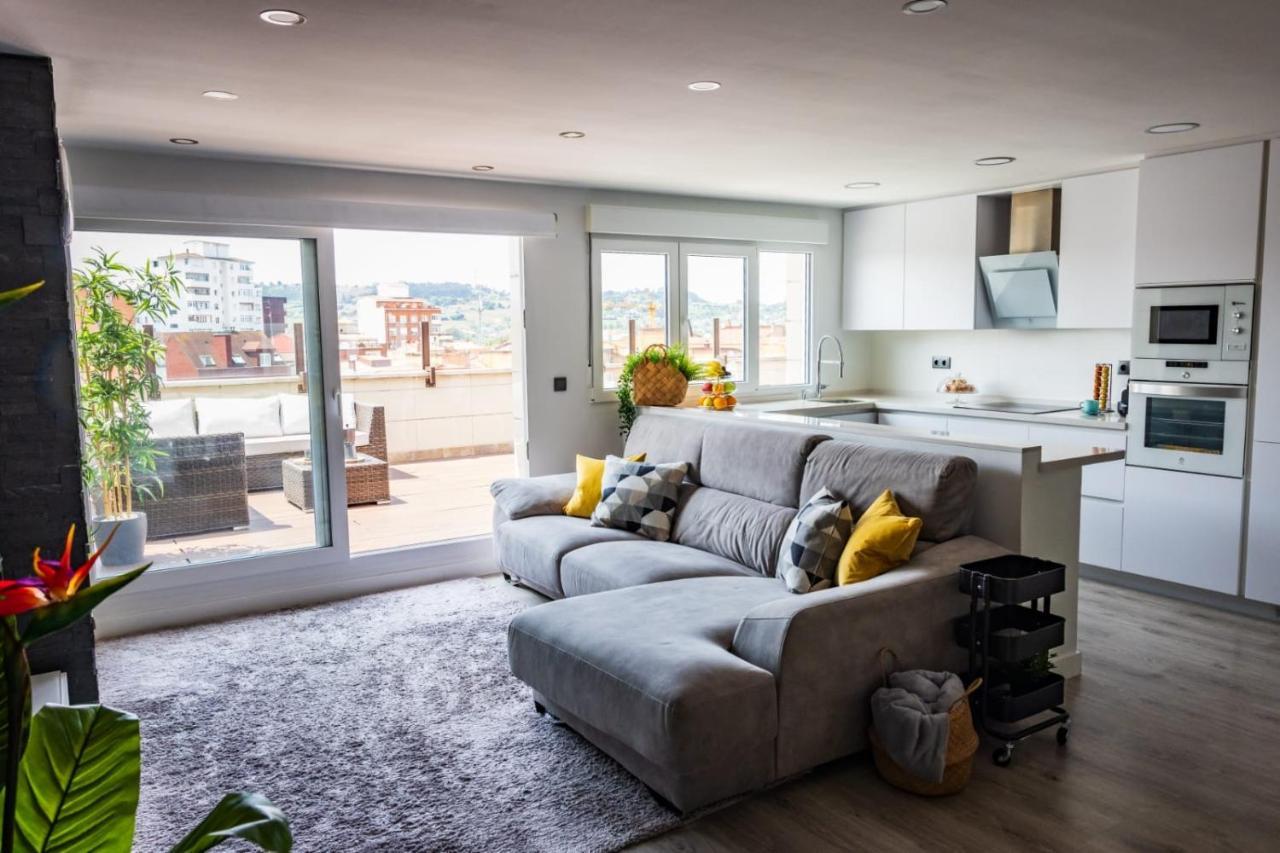 Lujoso Atico Entre 2 Playas Con Garaje, Terraza, Vistas Y Wifi Gijón Exterior foto